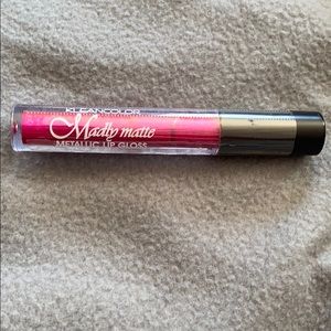 KleanColor Madly Matte Metallic lip gloss